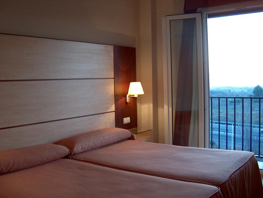 Hotel Villa Blanca Albolote Zimmer foto